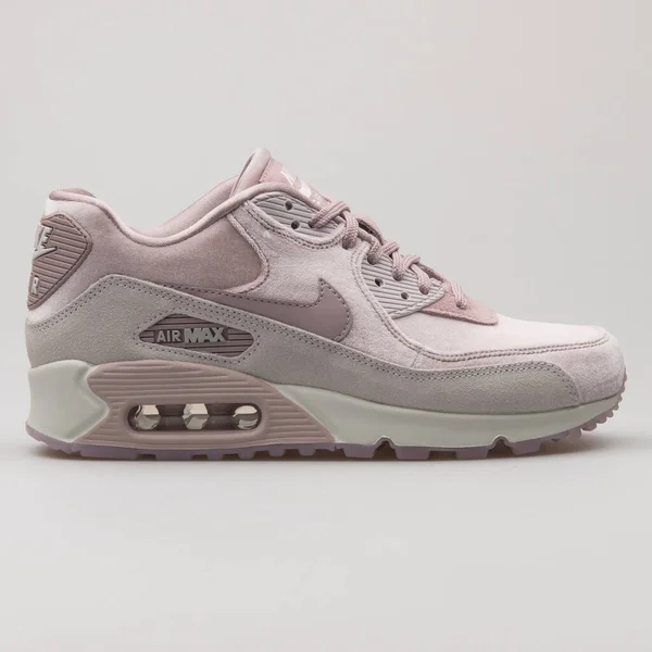 Vienna Αυστρια Φεβρουαριου 2018 Nike Air Max Rose Sneaker Λευκό — Φωτογραφία Αρχείου