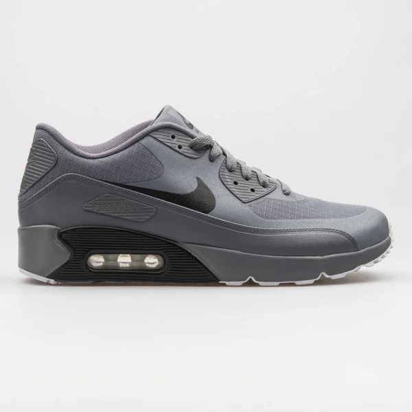 Vienna Áustria Fevereiro 2018 Nike Air Max Ultra Sapatilha Cinza — Fotografia de Stock