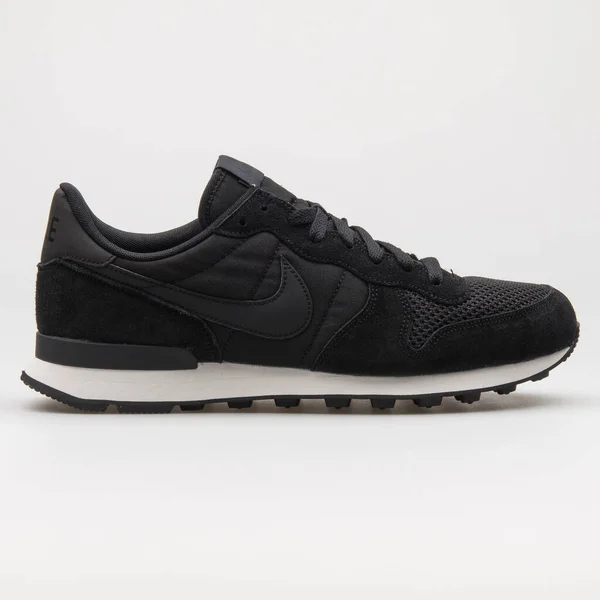 Viena Austria Febrero 2018 Nike Internationalist Suede Zapatilla Deporte Negro —  Fotos de Stock