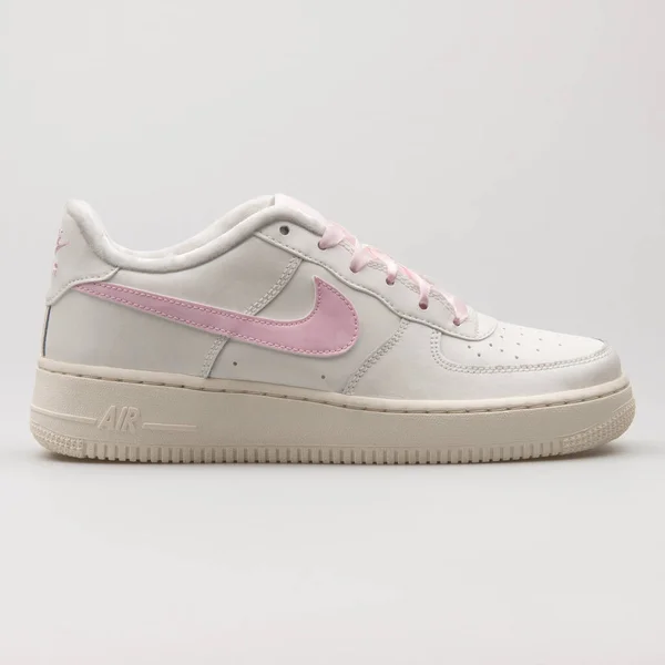 Vienna Austria February 2018 Nike Air Force White Pink Sneaker — Stock Photo, Image