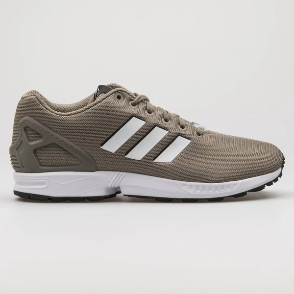 Vienna Αυστρια Φεβρουαρίου 2018 Adidas Flux Trace Cargo Και Λευκό — Φωτογραφία Αρχείου