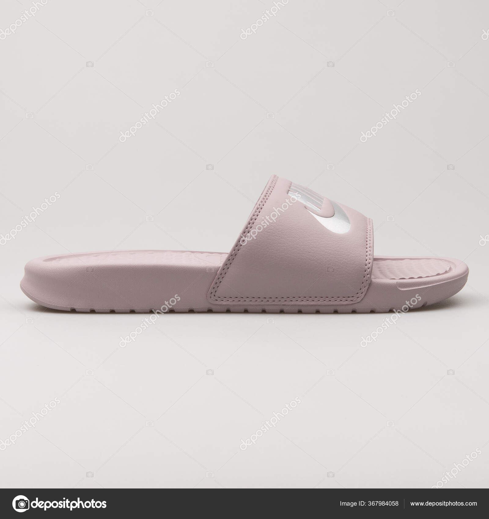 slipper nike 2018