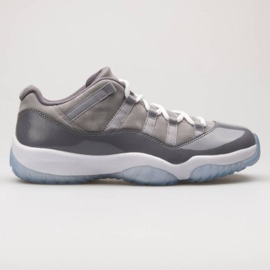 VIENNA, AUSTRIA - 19 Şubat 2018: Nike Air Jordan 11 Alçak gri ve beyaz arka planda beyaz spor ayakkabı.
