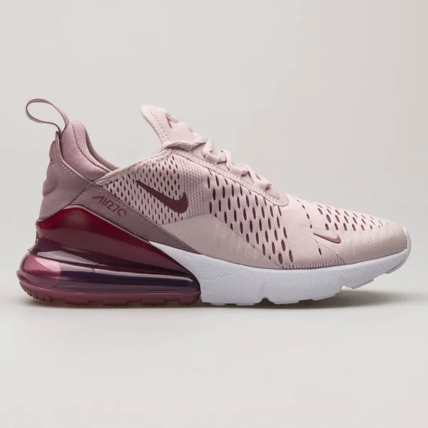 Vienna Austria February 2018 Nike Air Max 270 Rose Burgundy — 스톡 사진