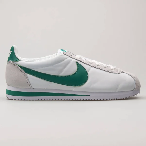 Vienna Austria May 2018 Nike Classic Cortez Nylon White Green — Stock Photo, Image