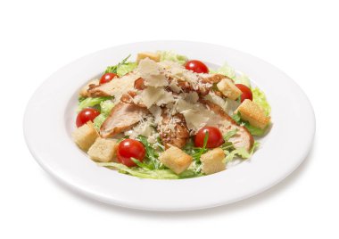 tavuklu Sezar salata izole