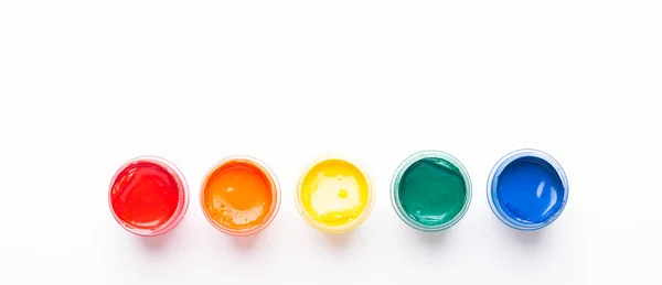 Seis Frascos Pintura Sobre Fondo Blanco Aislado Gouache Multicolor Vista — Foto de Stock