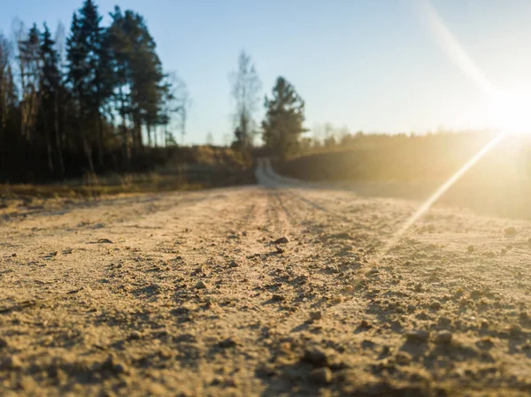 Zbliżenie Fotografia drogi w słoneczny dzień zimy — Zdjęcie stockowe
