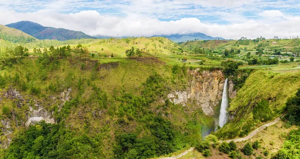 Cascada Sipisopiso Norte Sumatra Indonesia —  Fotos de Stock