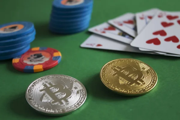Bitcoins poker masasında