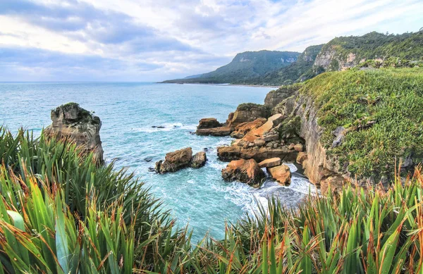 Costa oeste de la isla sur de Nueva Zelanda cerca de Hokitika — Foto de Stock