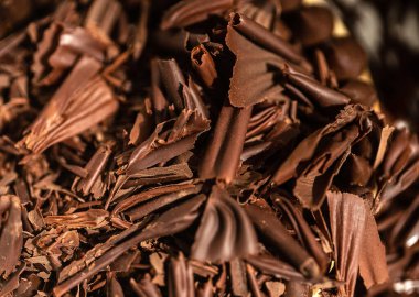 Çikolata parçacıkları yakın.