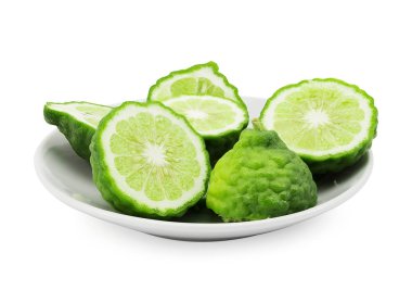 bergamots üzerinde beyaz bir blackground izole çanak üzerinde.