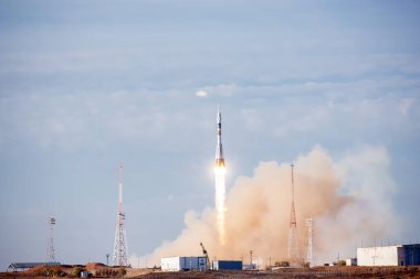 Baikonur, Rusya - 10.23.12: İnsanlı roket fırlatma bayrağı