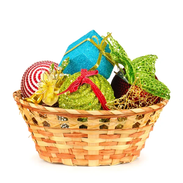 Beyaz arka planda izole edilmiş Noel dekorasyonu