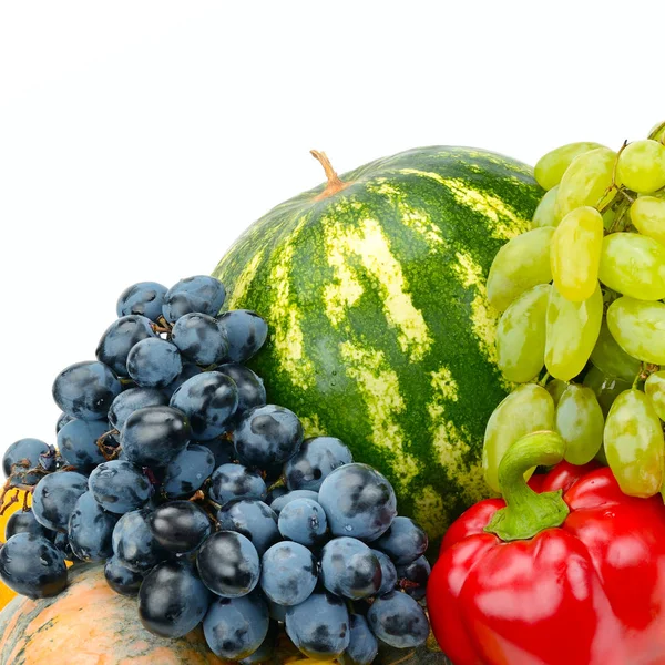 Fruits et légumes isolés sur fond blanc — Photo