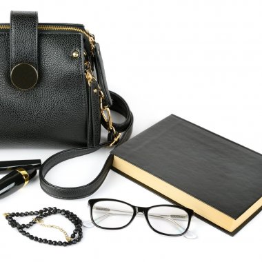 Kadınlar için şık set aksesuar. Metin için boş alan.