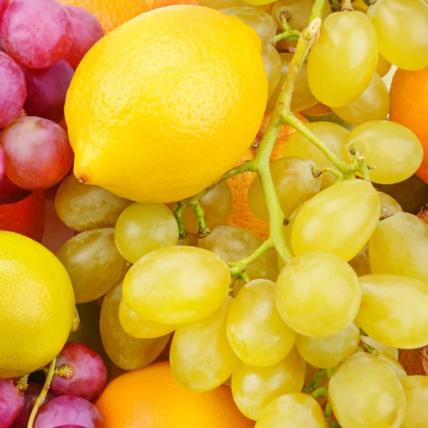 Brillante hermoso fondo de frutas maduras. Alimentos ecológicos . — Foto de Stock