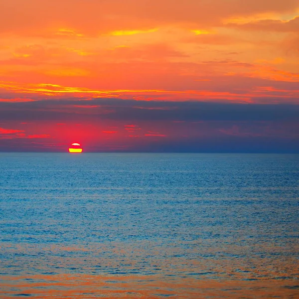 Beautiful Cloudscape Sea Sunrise Shot Concept Travel — Stock Photo, Image