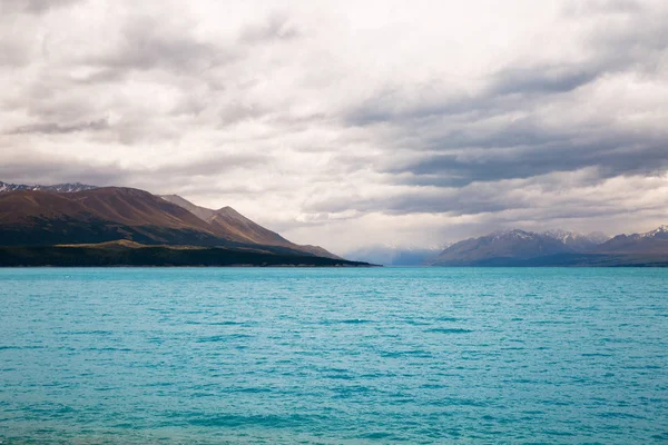 Lake Pukaki, Canterbury district, South Island, Yeni Zelanda. Otoyol sekiz görünümünden