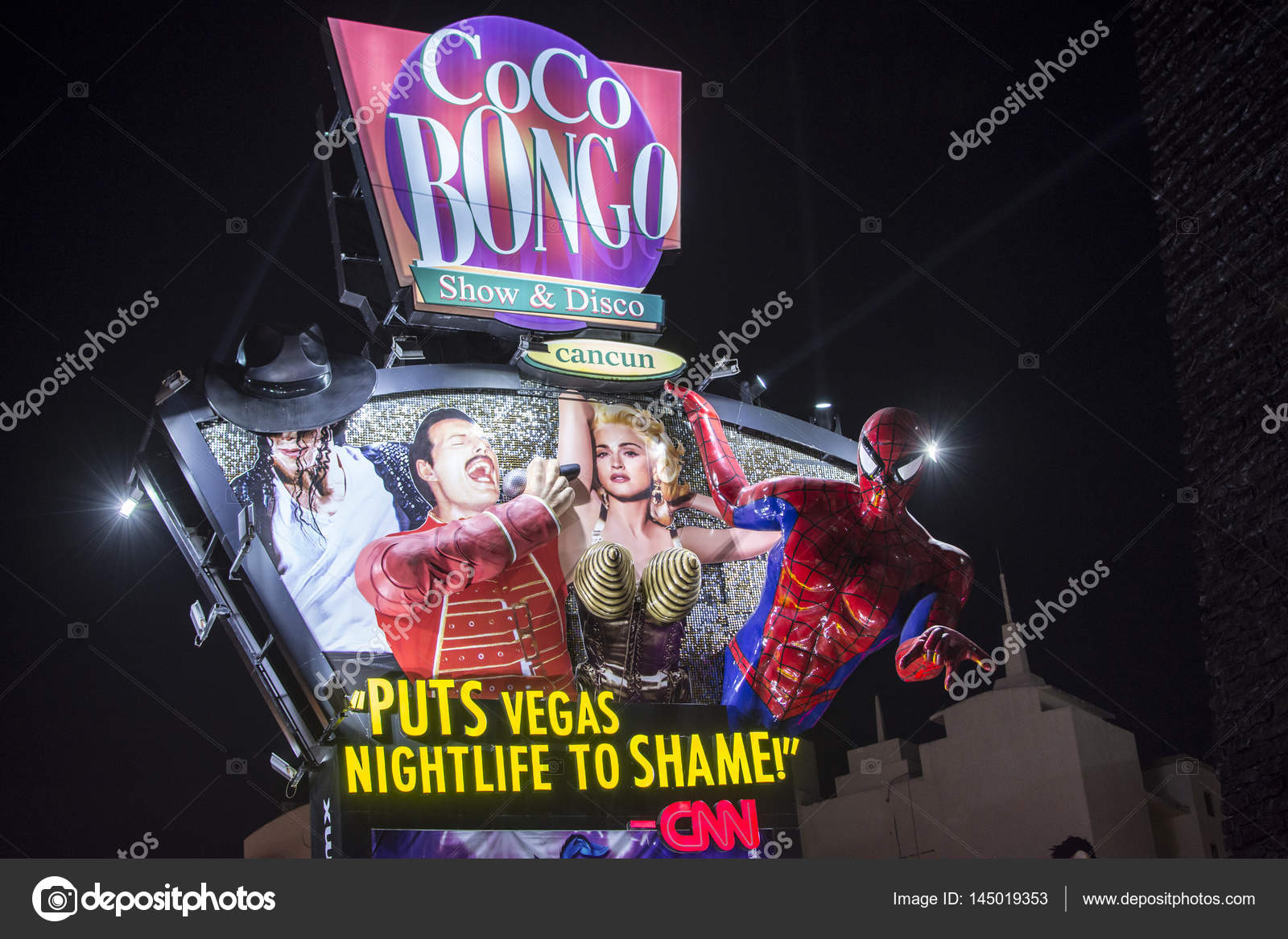 Bunte Coco Bongo Werbetafel In Cancun Redaktionelles Stockfoto C Czuber 145019353