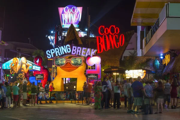 Bahar tatili Cancun parti bölgedeki