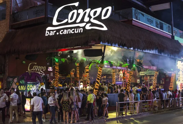 Spring break i Kongo Bar i Cancun — Stockfoto