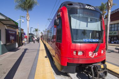 San Ysidro, California, ABD 5 Ekim 2017: San Diego tramvay sistemi San Ysidro içinde Meksika sınırda biter