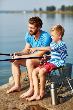 Baba ve oğul boş olarak Balık tutma 
