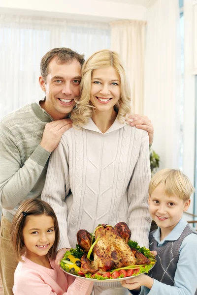 Šťastná rodina na den díkůvzdání — Stock fotografie