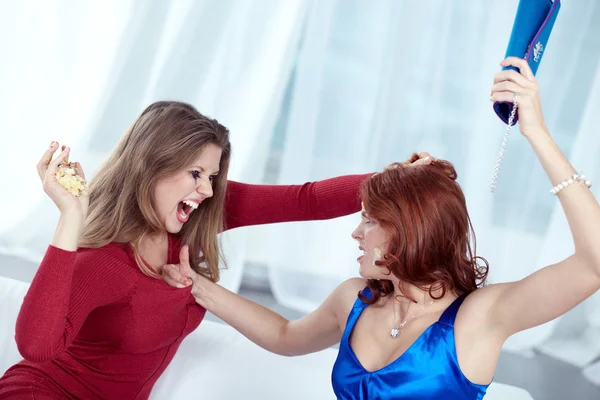 Furious women fighting cruelly — Stock Photo, Image