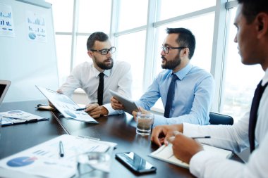 Finansal veriler tartışıyor