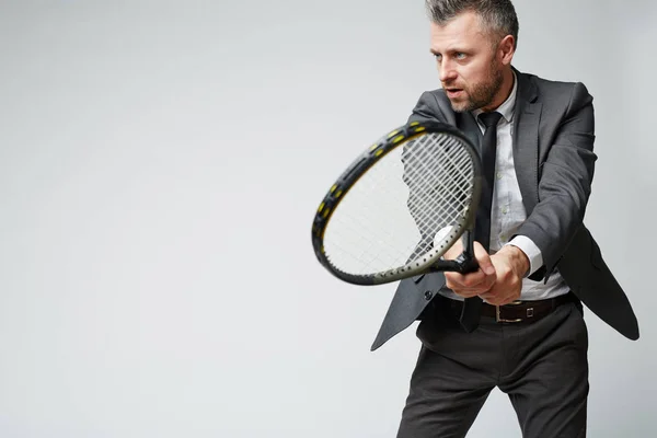 Man playing tennis — Stock Photo, Image