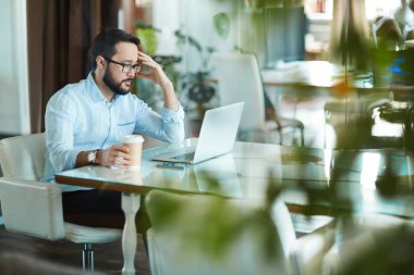 Yaratıcı genç tasarımcı 