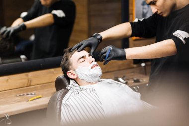 Kuaför tıraş sakal