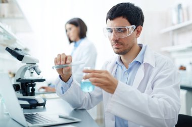 İki örnek karıştırma araştırmacı