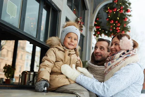 Familie tijd samen doorbrengen — Stockfoto