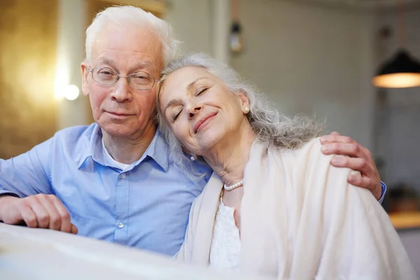 Senior par på café — Stockfoto