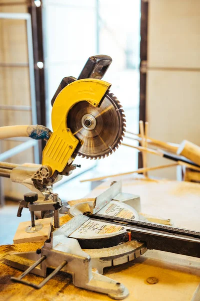 Atölye elektrikli testere