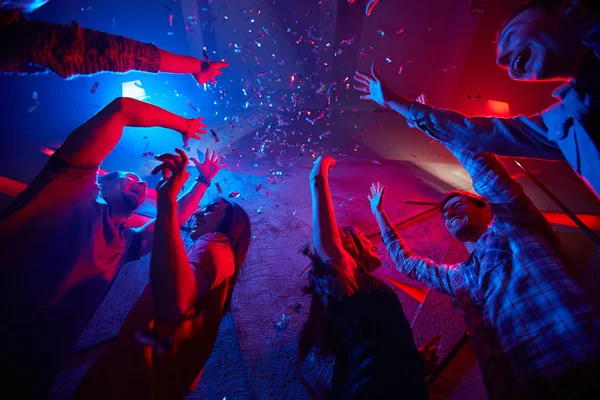 Dance in confetti — Stock Photo, Image
