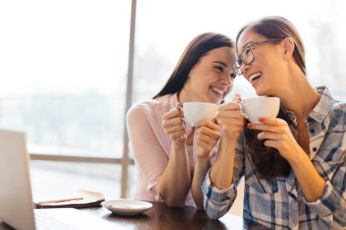 genç kadın Café