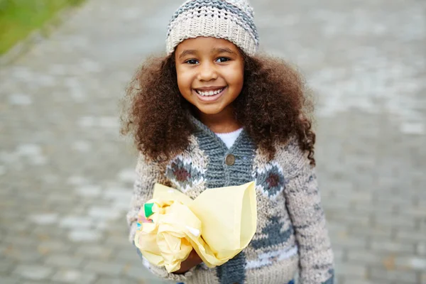 Schoolgirl looking at camera — Stock Photo, Image