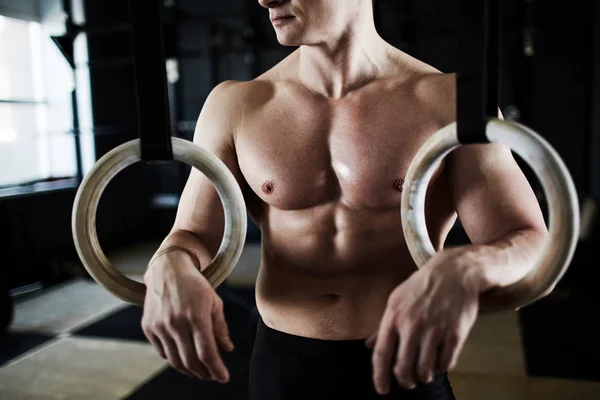 Sportovec s definovanými svalů vzor — Stock fotografie
