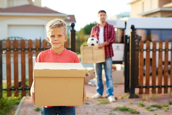 Father and Son Moving to New Home — Stock Photo, Image