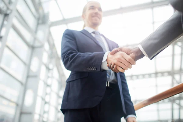 Metoda handshaking po provedení obchodní dohody — Stock fotografie