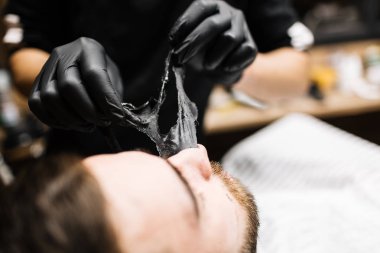 Modern insan besleme maskesi sahip