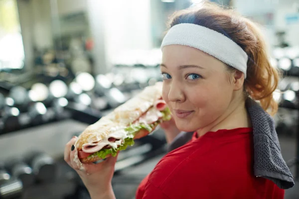 Fruitless Exercise for Hungry Overweight Woman — Stock Photo, Image