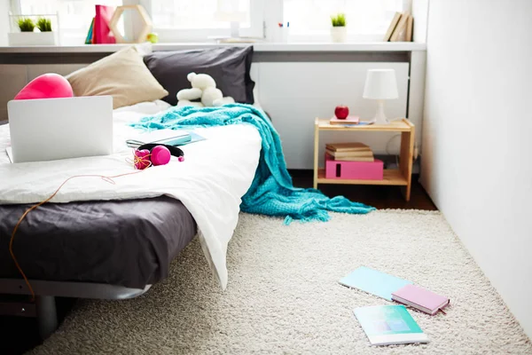 Stylish teen girl messy bedroom — Stock Photo, Image