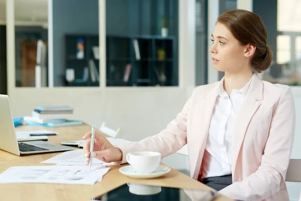 Pensive Woman Formalwear Sitting Desk Office — Stock Photo, Image