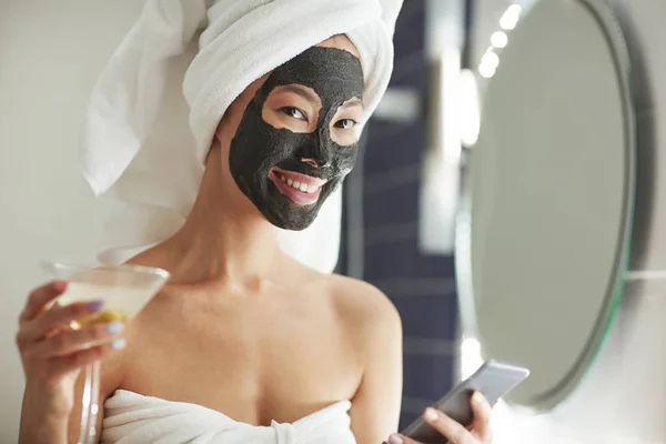 Portrait Beautiful Asian Woman Relaxing Beauty Treatment Routine Bathroom Drinking — Stock Photo, Image